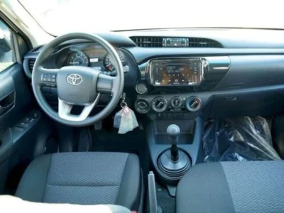 2026 TOYOTA HILUX 2.4L 4 Cylinder DIESEL DOUBLE CABIN 4WD M/T White Black