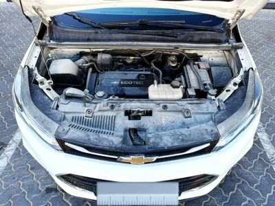 2020 Chevrolet Trax LS 4 Cylinder Petrol Engine White Grey SUV GCC Specs