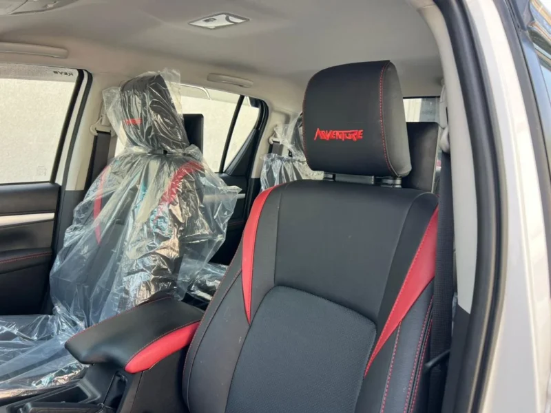 2026 TOYOTA HILUX ADVENTURE 2.4L 4 Cylinders 4X4 DIESEL White Blue Truck