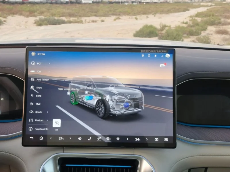 2025 BYD DENZA N9 e3 FLAGSHIP 2.0T Plug-in Hybrid 4 Cylinders Silver White SUV