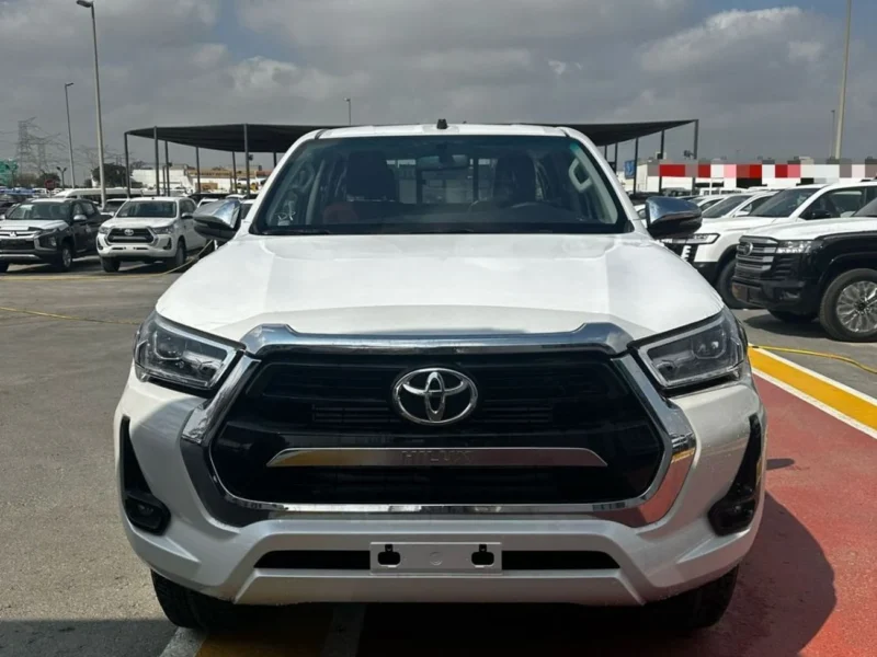 2026 TOYOTA HILUX 2.4L DIESEL 4 Cylinder A/T LIMITED EDITION White Black