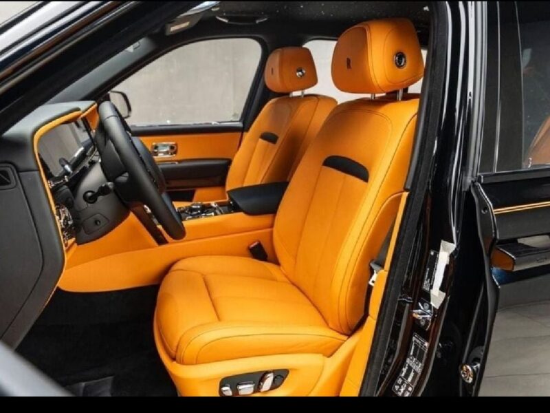 2026 Rolls Royce Cullinan 6.75-liter twin-turbocharged V12 Black Orange SUV