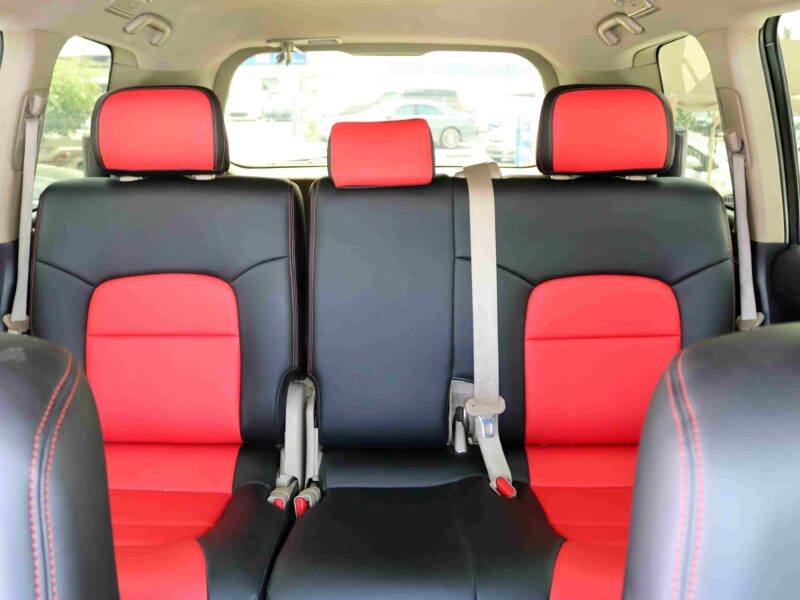 2009 Toyota Landcruiser GXR GR Sport V8 4.6 Liter Black Red SUV