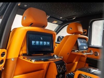 2026 Rolls Royce Cullinan 6.75-liter twin-turbocharged V12 Black Orange SUV