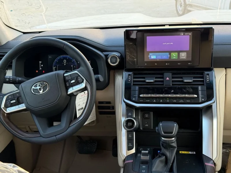 2026 TOYOTA LAND CRUISER 4.0 L WITH RADAR 6 Cylinders Engine White Beige SUV