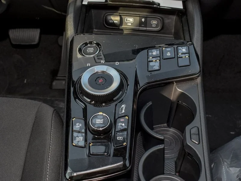 2024 Kia Sportage 4 Cylinder Petrol Engine Silver Black SUV Automatic