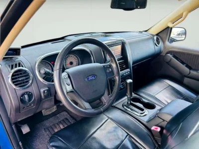 2010 Ford Explorer XLT 6 Cylinders Petrol Engine Blue Black SUV RWD