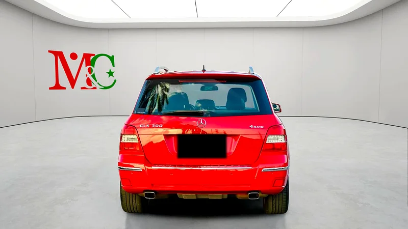 2011 Mercedes-Benz GLK-Class GLK 300 4matic 6 Cylinders Red Black SUV