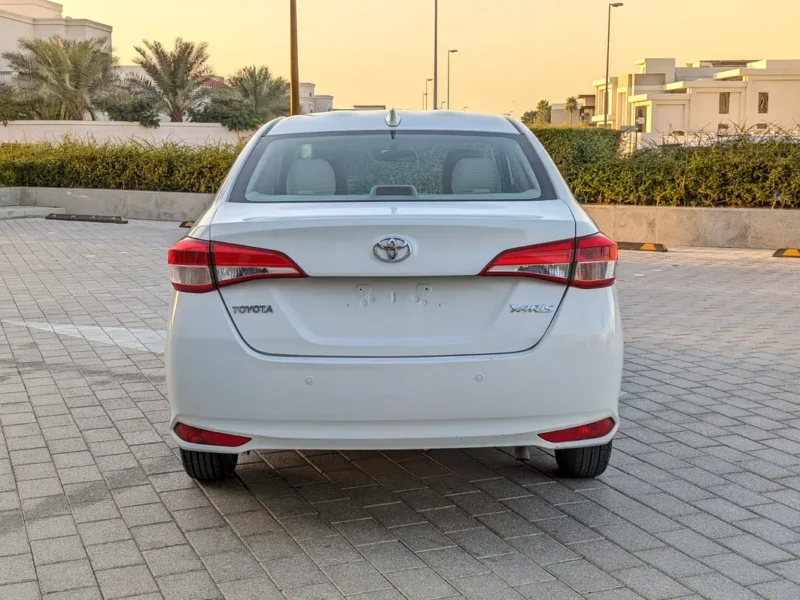 2021 Toyota Yaris MID 4 Cylinder Petrol Engine White Beige Sedan GCC Specs