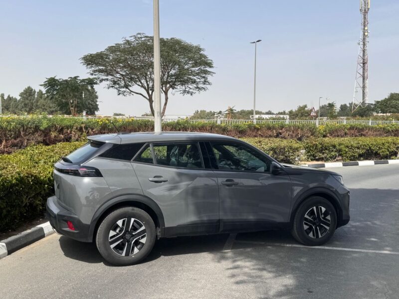 2025 Peugeot 2008 Active GCC 1.2L 4 Cylinder Engine CUV FWD Grey Black SUV