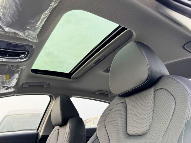 2025 Hyundai Elantra ELITE 1.5L 4 Cylinder PETROL Engine White Black Sedan