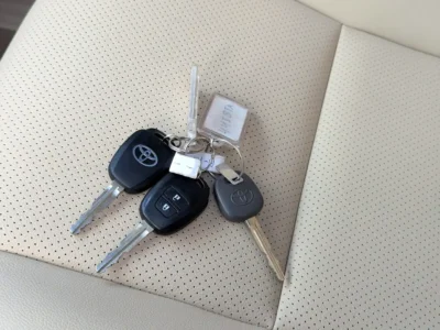 2020 TOYOTA PRADO FULL OPTION V4 Engine 2.7L GCC White Beige SUV