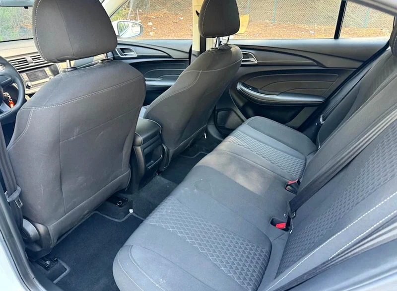 2023 MG MG5 Other 4 Cylinder Petrol Engine White Black Sedan GCC Specs