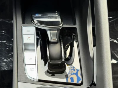 2025 Hyundai Elantra ELITE 1.5L 4 Cylinder PETROL Engine White Black Sedan