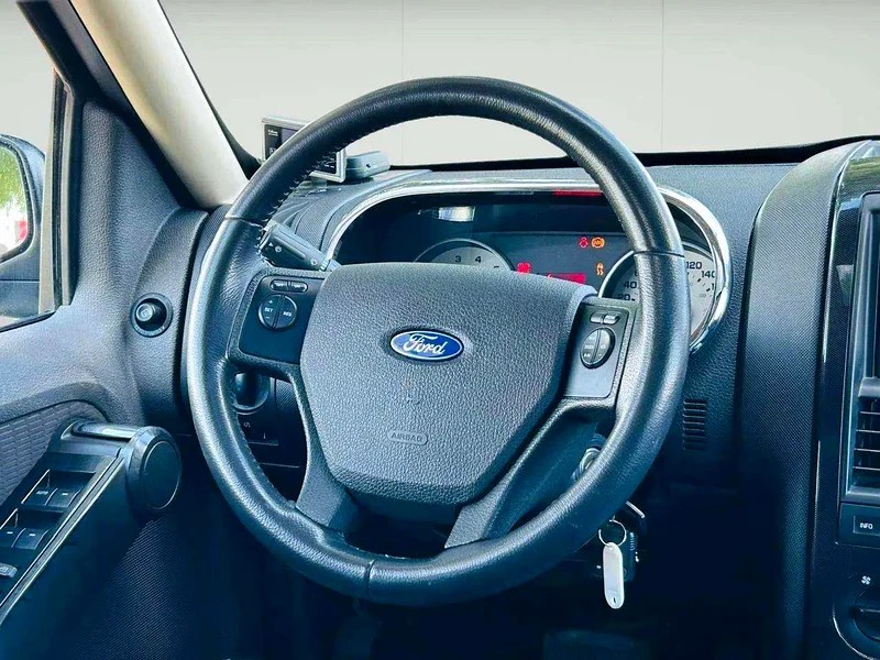 2010 Ford Explorer XLT 6 Cylinders Petrol Engine Blue Black SUV RWD