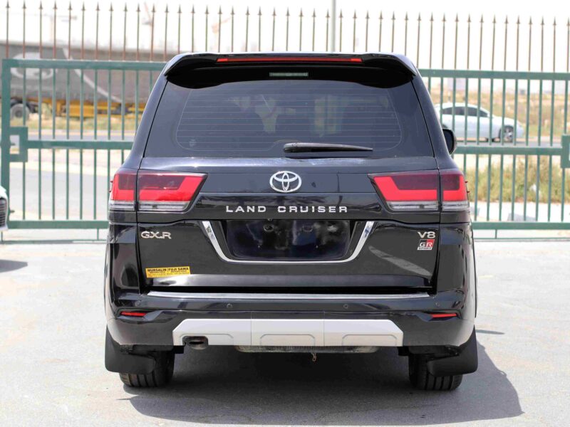 2009 Toyota Landcruiser GXR GR Sport V8 4.6 Liter Black Red SUV