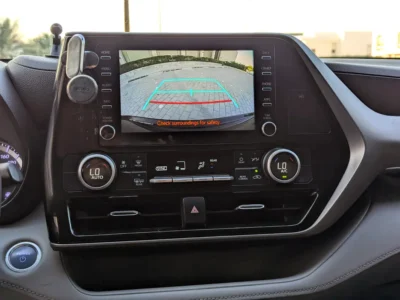 2020 Toyota Highlander Hybrid GXR 4 Cylinder Engine Black Grey SUV GCC