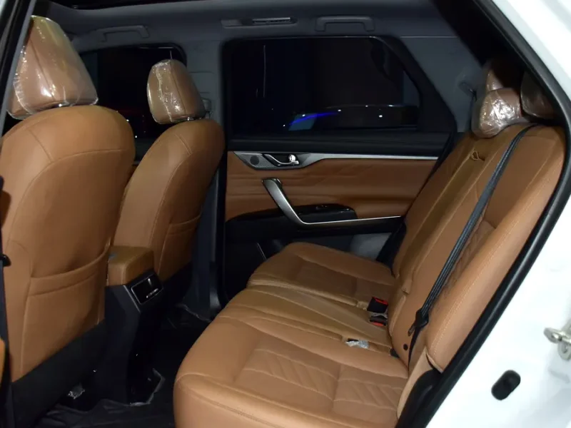 2025 Changan CS95 Royal 4 Cylinder Petrol Engine White Brown SUV GCC Specs