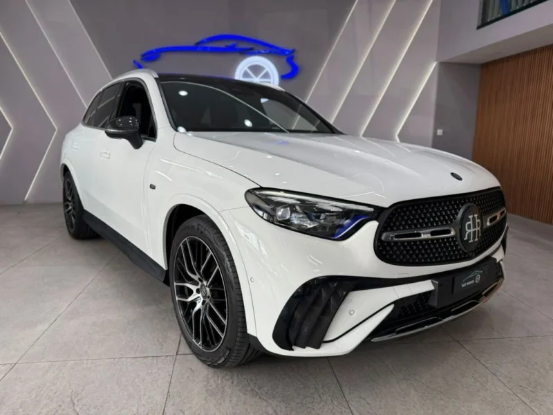 2023 Mercedes-Benz GLC 200 4Matic 2.0-liter turbocharged V4 White Brown SUV