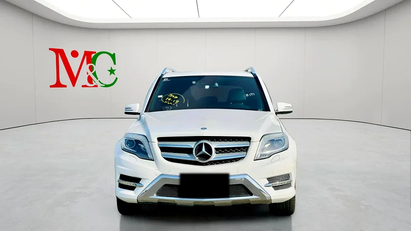 2013 Mercedes-Benz GLK-Class GLK 350 4matic 6 Cylinder Engine White Black SUV