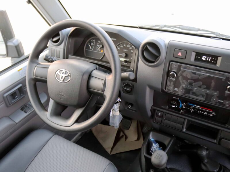 2024 Toyota LC Hardtop Single Cabin Pickup 4.2L V6 MT Diesel White Black