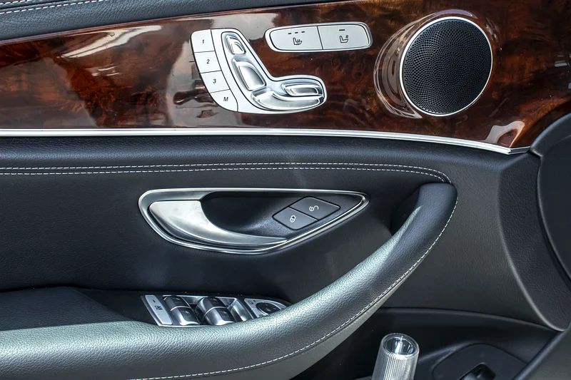 2017 Mercedes-Benz E-Class E400 4Matic 6 Cylinders Engine White Black Sedan