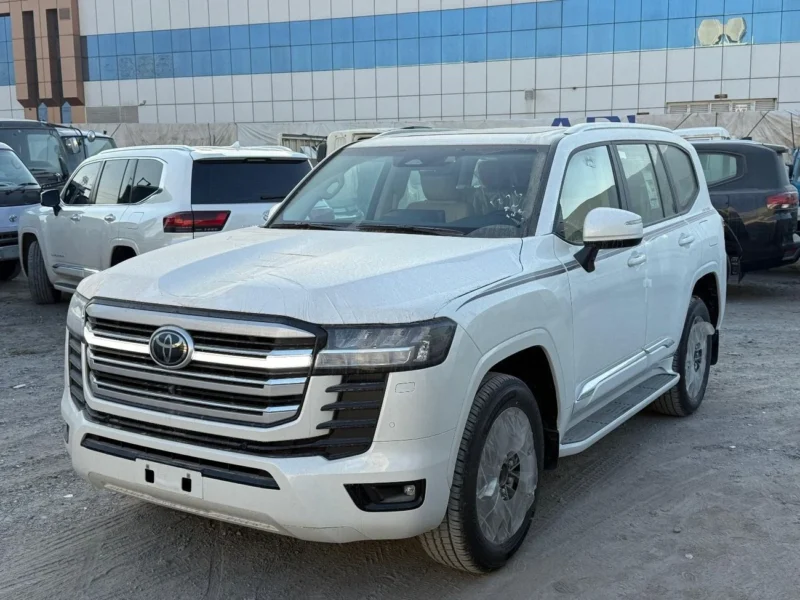 2026 TOYOTA LAND CRUSER GXR 4.0 Liter 6 Cylinder Petrol Engine White Beige SUV