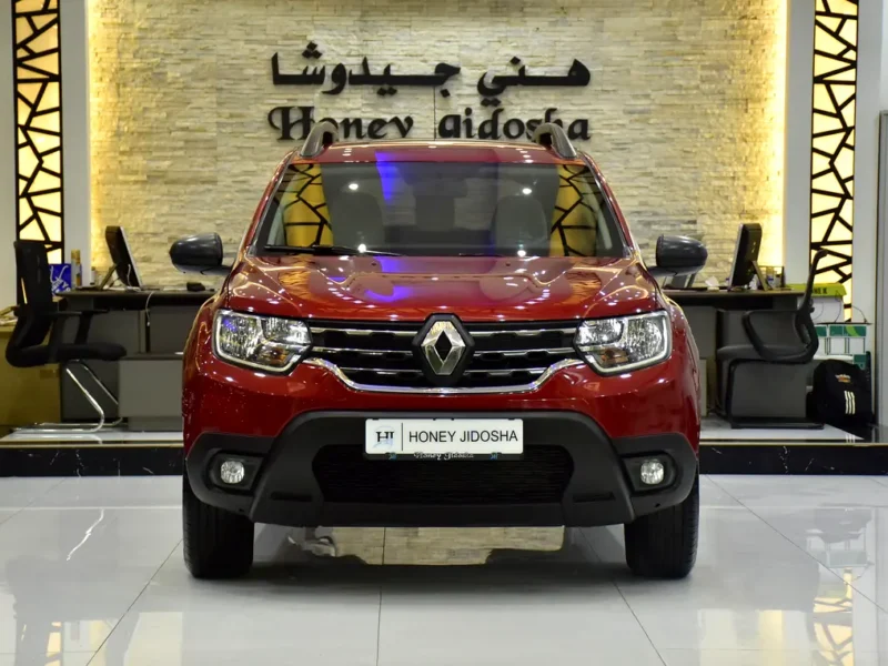 2022 Renault Duster Comfort 4 Cylinder Petrol Engine Red Beige Crossover