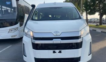 2017 TOYOTA COMMUTER VAN 3.0L 4-cylinder Turbo Diesel White Grey Van