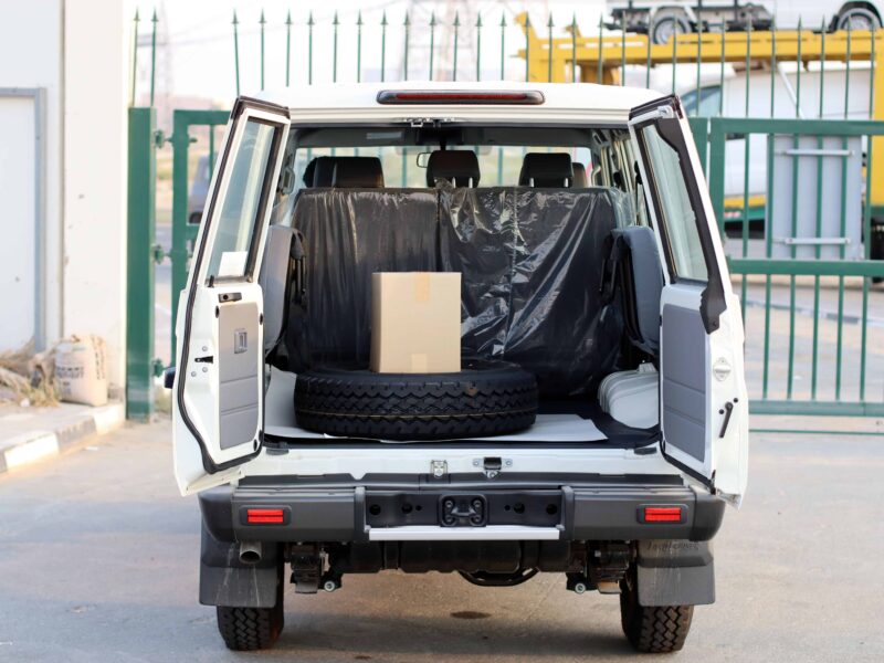 2024 Toyota LC Hardtop 5 Door 4.2L MT White Black SUV Diesel With Snorkel