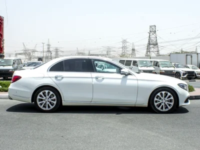 2017 Mercedes-Benz E-Class E400 4Matic 6 Cylinders Engine White Black Sedan