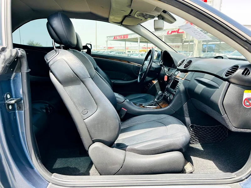 2007 Mercedes-Benz CLK-Class CLK 350 6 Cylinders Petrol Engine Grey Black