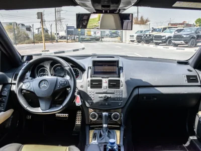 2009 Mercedes-Benz C-Class C63 AMG 8 Cylinder Engine White Beige Sedan