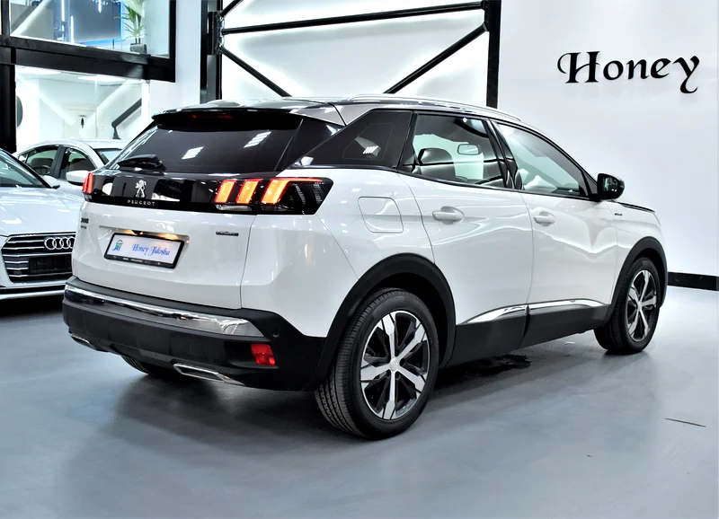 2020 Peugeot 3008 GT Line 4 Cylinder Petrol Engine White Black Crossover