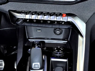 2020 Peugeot 3008 GT Line 4 Cylinder Petrol Engine White Black Crossover