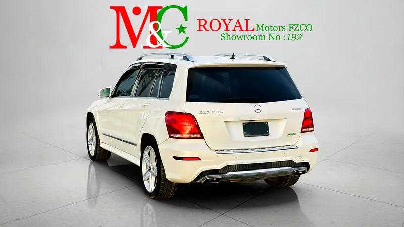 2013 Mercedes-Benz GLK-Class GLK 350 4matic 6 Cylinder Engine SUV White Black