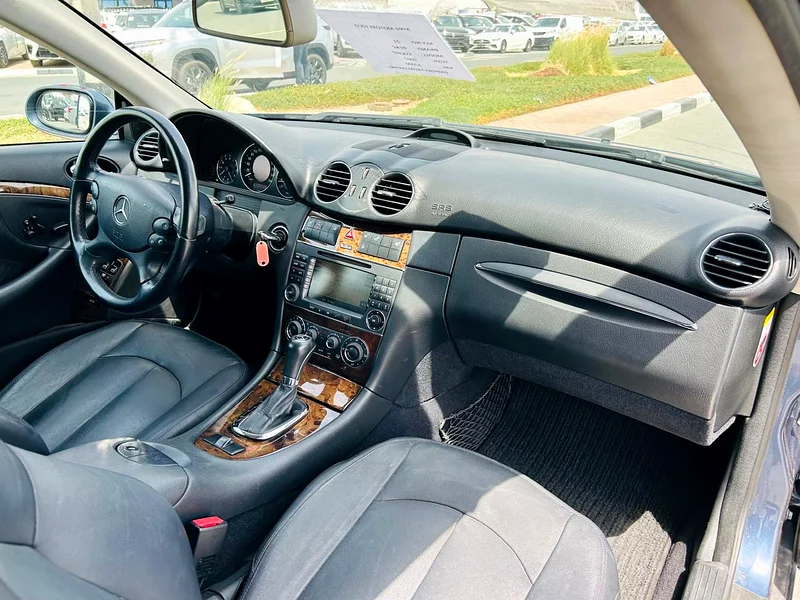 2007 Mercedes-Benz CLK-Class CLK 350 6 Cylinders Petrol Engine Grey Black