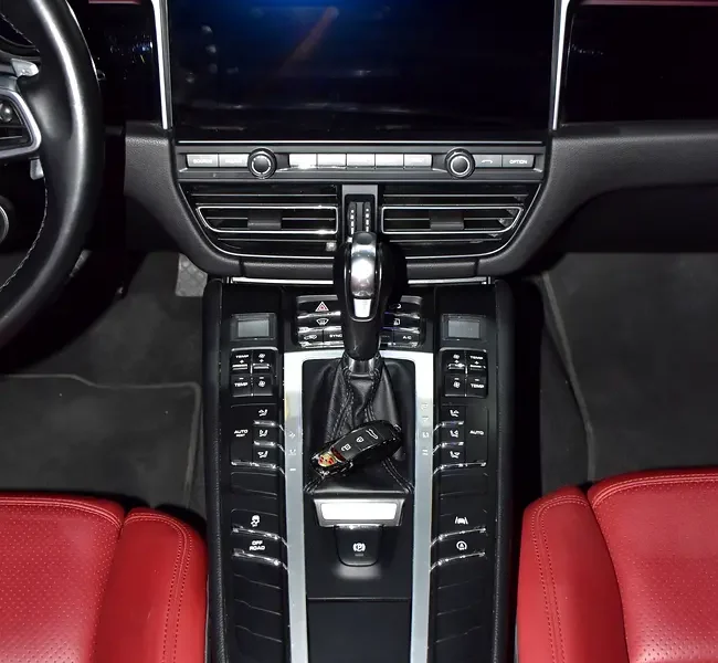 2020 Porsche Macan Standard 4 Cylinders Petrol Engine White Red Crossover