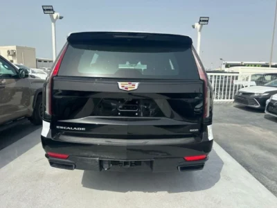 2024 Cadillac Escalade Sport Platinum 6.2L 8 Cylinders Engine 4WD Black Maroon SUV