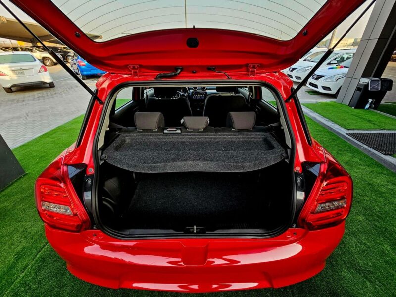 2023 Suzuki Swift1.2 Liter 4 Cylinder Petrol Engine Red Black Hatchback