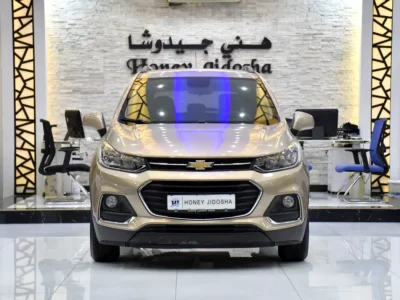 2019 Chevrolet Trax LT 4 Cylinder Petrol Engine Beige Grey Crossover GCC