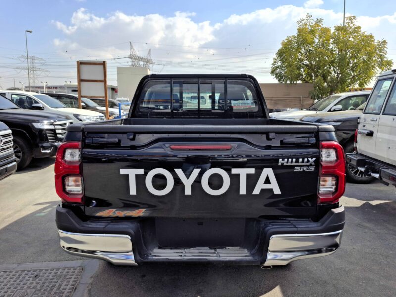 2025 Toyota Hilux 2.7L 4 Cylinders Engine AT DC Push Full Black Pickup Petrol