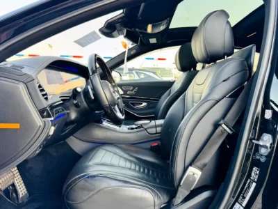 2018 Mercedes-Benz S-Class S 560 4MATIC 8 Cylinder Engine Black Sedan