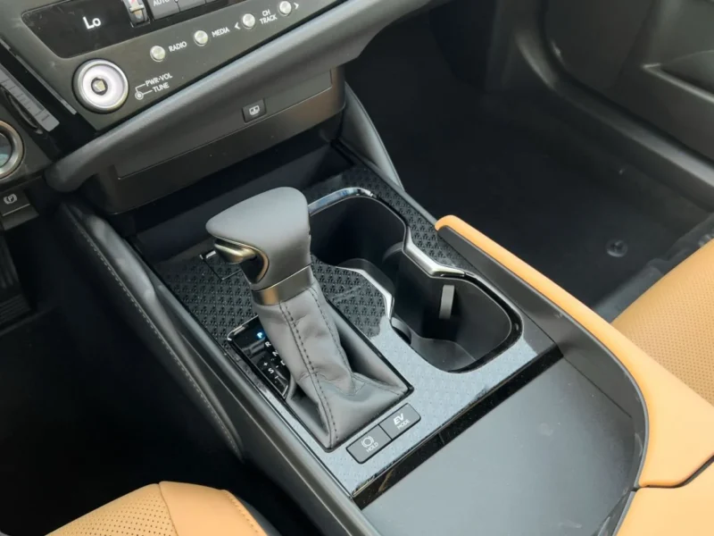 2025 Lexus ES300h 2.5L Hybrid 4 Cylinders Engine Black Brown Sedan GCC