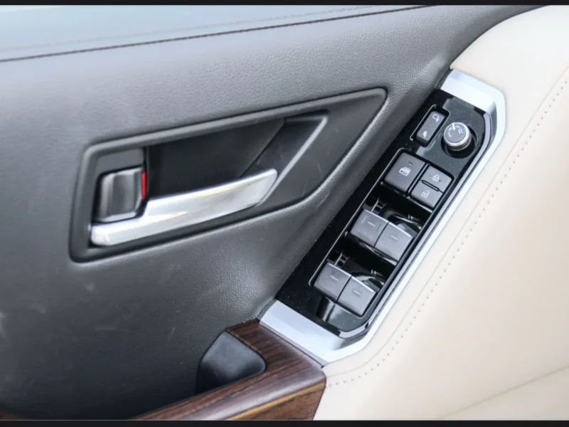 2025 Toyota Land Cruiser GXR 4.0 Litres 6 Cylinders Engine Black Beige SUV GCC