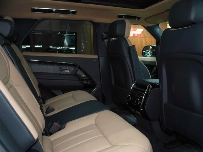 2025 Land Rover Range Rover Sport Autobiography P530 8 Cylinders White Beige SUV