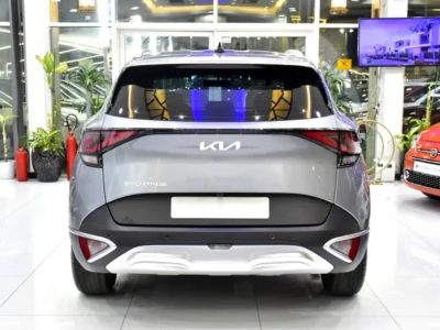 2023 Kia Sportage Mid 4 Cylinder Petrol Engine Silver Black SUV GCC Specs