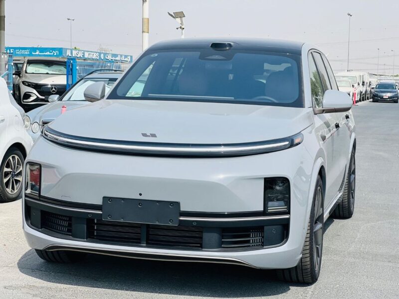 2025 LI AUTO L9 ULTRA 1.5 Litres 4 Cylinder Hybrid Engine Silver Beige SUV