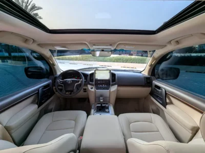 2020 Toyota Land Cruiser GXR TOP 8 Cylinders Engine Black Beige SUV GCC