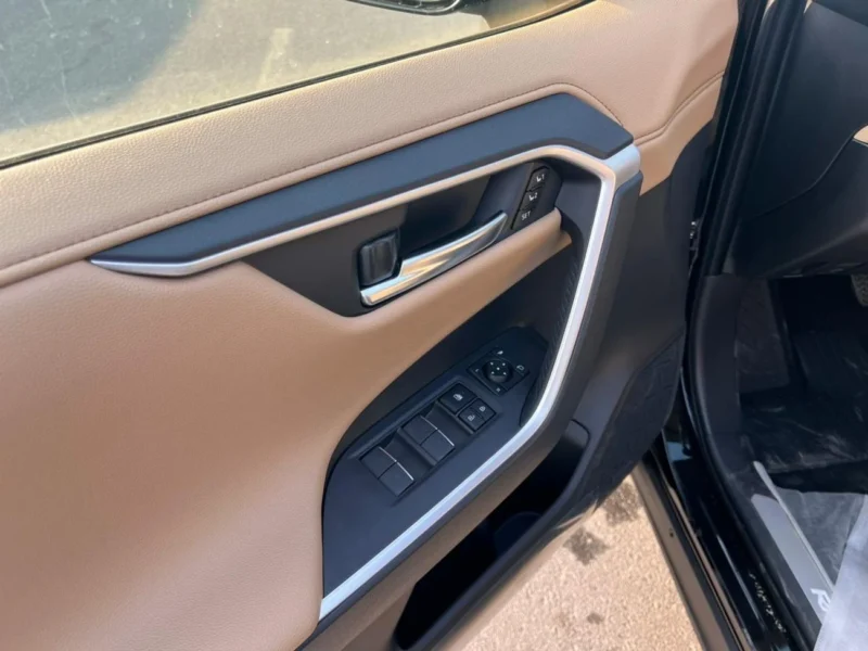 2025 Toyota RAV 4 2.5 Litres 4 Cylinder Hybrid Engine Black Beige SUV GCC